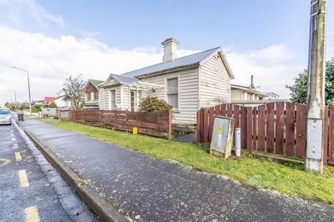 Photo of property in 212 Kelvin Street, Avenal, Invercargill, 9810