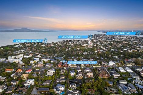 Photo of property in 1/65 Aberdeen Road, Castor Bay, Auckland, 0620