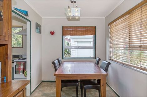 Photo of property in 27 Tramway Road, Beach Haven, Auckland, 0626