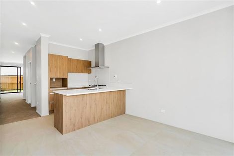 Photo of property in 17 Pukewhero Rise, Westgate, Auckland, 0614