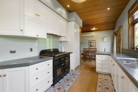 Photo of property in 5 Three Mile Hill Road, Halfway Bush, Dunedin, 9010