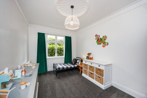 Photo of property in 75 Limbrick Street, Terrace End, Palmerston North, 4410