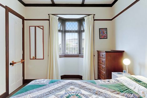Photo of property in 81 Kiwi Esplanade, Mangere Bridge, Auckland, 2022