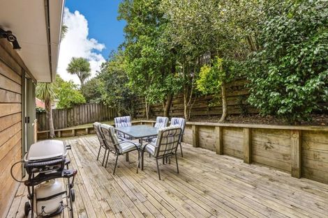 Photo of property in 2/4 Brian Avenue, Forrest Hill, Auckland, 0620