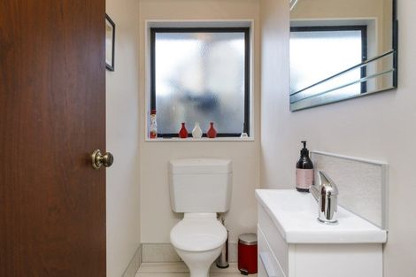 Photo of property in 40a Kingswood Street, Takaro, Palmerston North, 4412