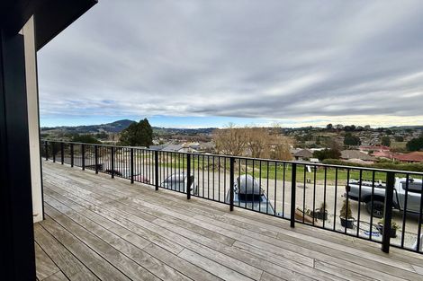 Photo of property in 17 Rexs Way, Green Island, Dunedin, 9018