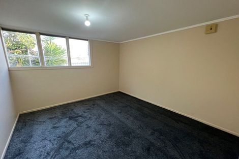 Photo of property in 476 Roscommon Road, Clendon Park, Auckland, 2103