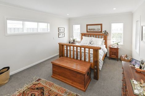 Photo of property in 4 Young Place, Taradale, Napier, 4112