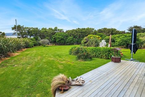 Photo of property in 15 Surrey Street, Orepuki, Riverton, 9881