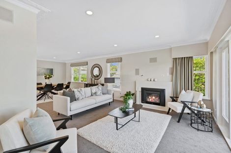 Photo of property in 36 Montgomery Avenue, Rothesay Bay, Auckland, 0630