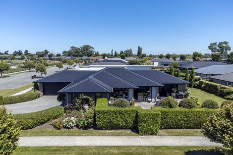 Photo of property in 29 Whakatipu Street, Pegasus, 7612