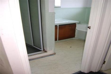 Photo of property in 77a Russell Road, Manurewa, Auckland, 2102