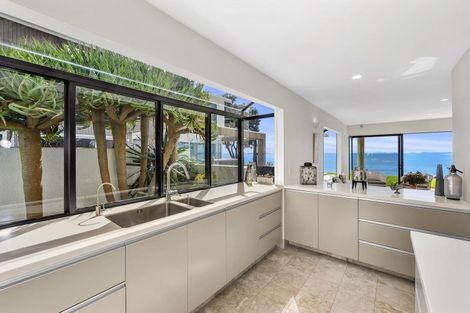 Photo of property in 2/15 Craig Road, Milford, Auckland, 0620