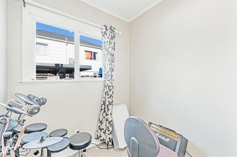 Photo of property in 11 George Street, Riccarton, Christchurch, 8041