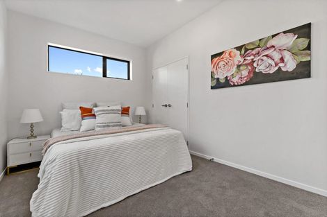 Photo of property in 20 Mara Way, Sunnyvale, Auckland, 0612