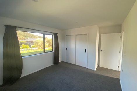 Photo of property in 15 Marbleleaf Lane, Albert Town, Wanaka, 9305