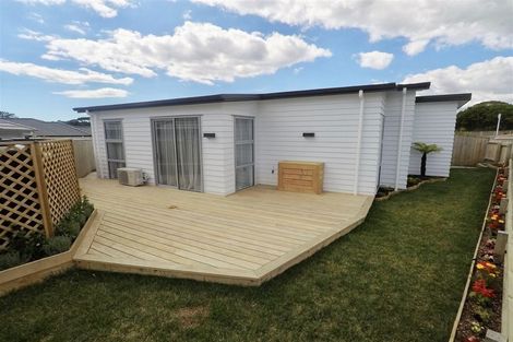 Photo of property in 5 Sauterne Road, Kumeu, 0810