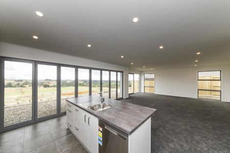 Photo of property in 34 Varsity Heights, Fitzherbert, Palmerston North, 4410