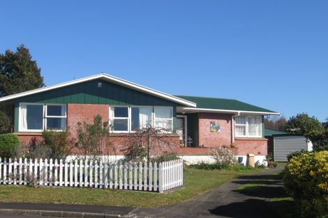 Photo of property in 9 Ross Place, Opaheke, Papakura, 2113