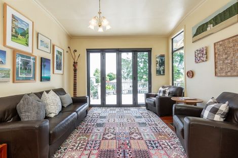 Photo of property in 1/61 Te Mata Road, Havelock North, 4130