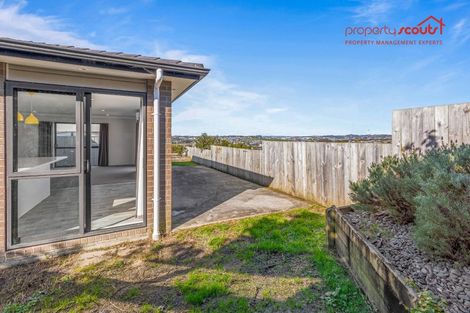 Photo of property in 76 Maire Road, Orewa, 0931