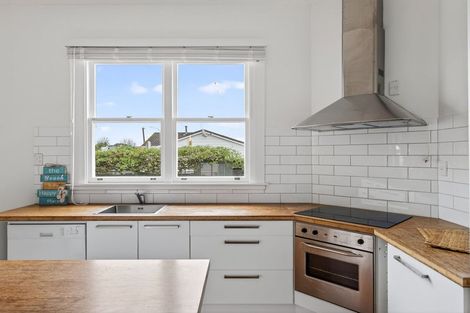 Photo of property in 60 Sheehan Street, Whataupoko, Gisborne, 4010