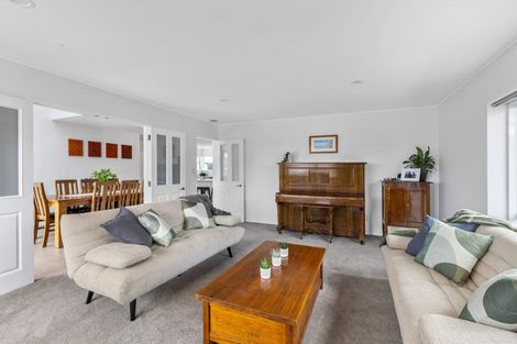 Photo of property in 3 Lakeside Drive, Orewa, 0931