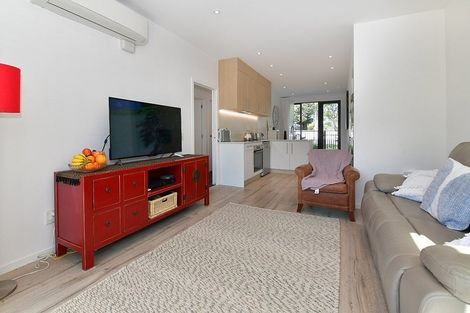 Photo of property in 4/445 Hibiscus Coast Highway, Orewa, 0931