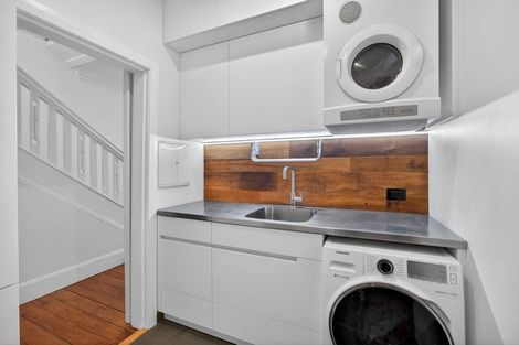 Photo of property in 66 Shelbourne Street, Nelson, 7010