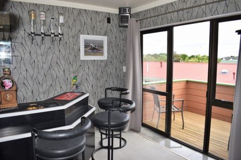 Photo of property in 4 Tararua Crescent, Otaki, 5512