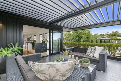 Photo of property in 24a Penning Road, Castor Bay, Auckland, 0620