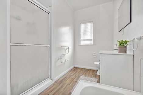 Photo of property in 1/13 Russell Road, Manurewa, Auckland, 2102