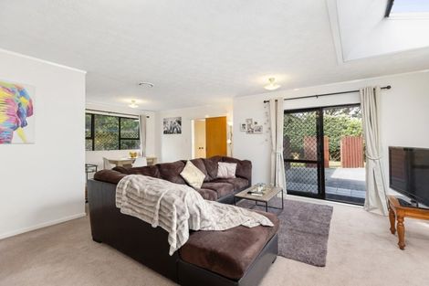 Photo of property in 1/7 Tawa Street, Tawa, Wellington, 5028