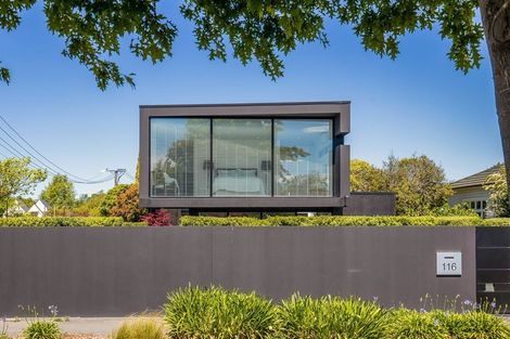 Photo of property in 116 Aikmans Road, Merivale, Christchurch, 8014