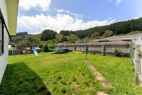 Photo of property in 18 Ruahine Street, Paraparaumu, 5032