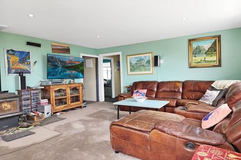 Photo of property in 15 Surrey Street, Orepuki, Riverton, 9881