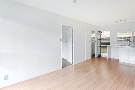 Photo of property in 10/11 Kingsway Avenue, Sandringham, Auckland, 1025