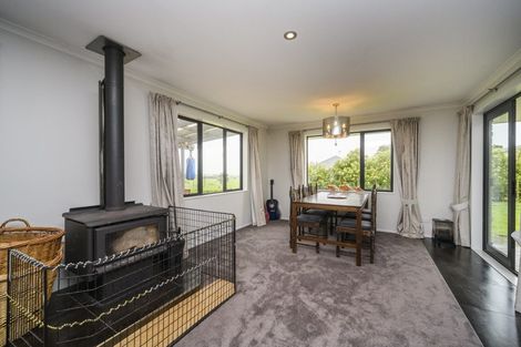 Photo of property in 80 Tokomaru East Road, Tokomaru, Palmerston North, 4474