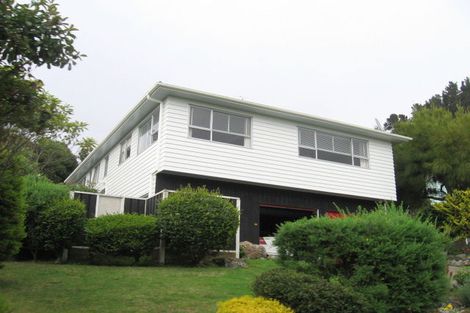 Photo of property in 21 Oriel Avenue, Tawa, Wellington, 5028