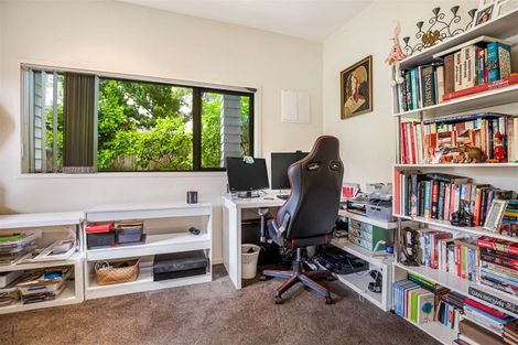 Photo of property in 8a Horizon Way, West Harbour, Auckland, 0618