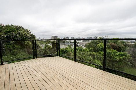 Photo of property in 12/14 Ruakiwi Road, Hamilton Lake, Hamilton, 3204