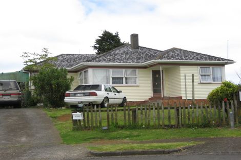 Photo of property in 10 Arnhem Place, Pukekohe, 2120