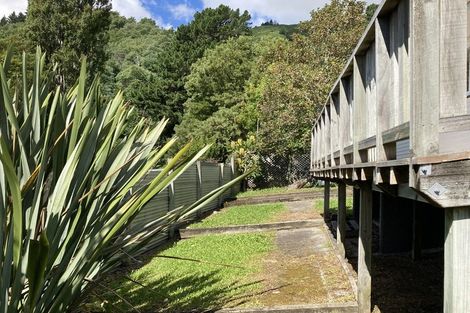 Photo of property in 16 Lincoln Street, Picton, 7220
