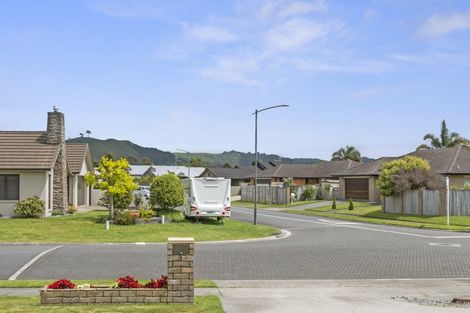 Photo of property in 74 Twin Oak Avenue, Papamoa Beach, Papamoa, 3118