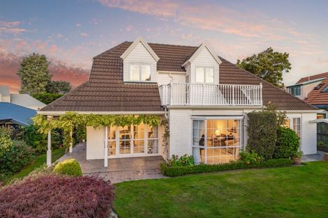 Photo of property in 88 Lake Terrace Road, Burwood, Christchurch, 8061