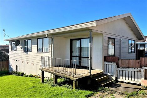 Photo of property in 4/1 Rebecca Rise, Weymouth, Auckland, 2103