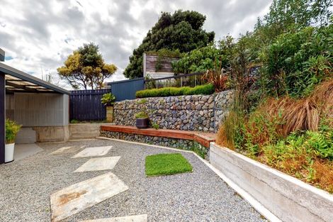 Photo of property in 4 The Parade, Paekakariki, 5034