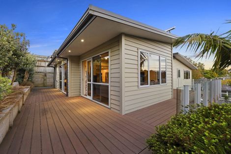 Photo of property in 3a Lorna Street, Lynmouth, New Plymouth, 4310