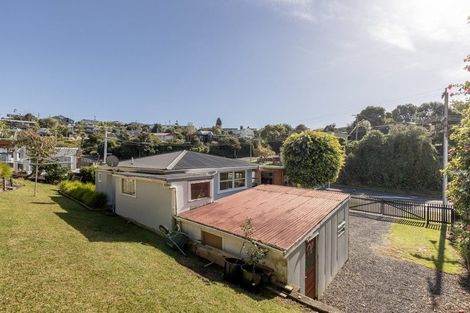 Photo of property in 21 Omokoroa Road, Omokoroa, 3114