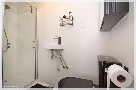 Photo of property in 16 Ocean Beach Street, Foxton Beach, Foxton, 4815